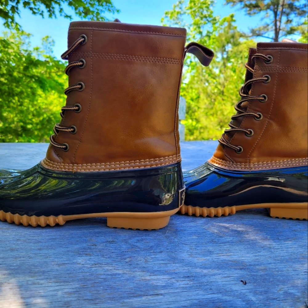 The original sporto duck boots